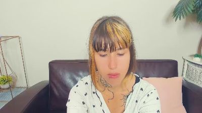 IdaliaSpiess live cam on Cam4