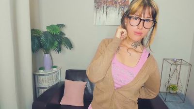 IdaliaSpiess live cam on Cam4