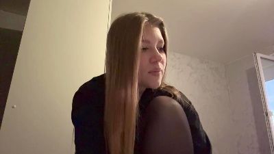 IeshaTolentino live cam on Cam4