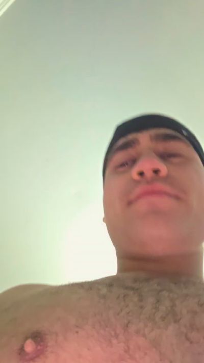 Ignacioooo23 live cam on Cam4