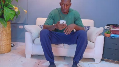 Iker_bigdik live cam on Cam4