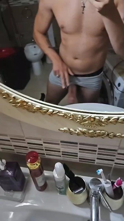 IlMicione98 live cam on Cam4