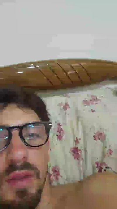 IlMicione98 live cam on Cam4