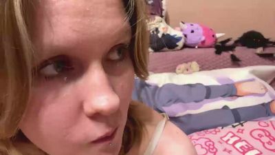 IleenCostell live cam on Cam4