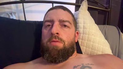 Ilovetooeat live cam on Cam4