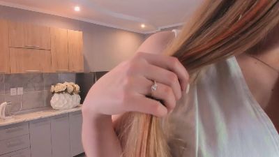 IlseMacchio live cam on Cam4