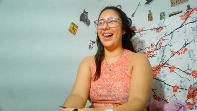 Im_Alma_ live cam on Cam4