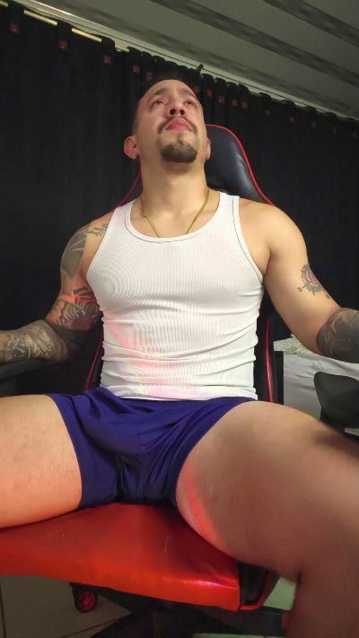 Im_massimo777 live cam on Cam4
