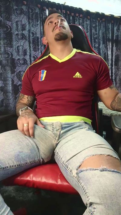 Im_massimo777 live cam on Cam4