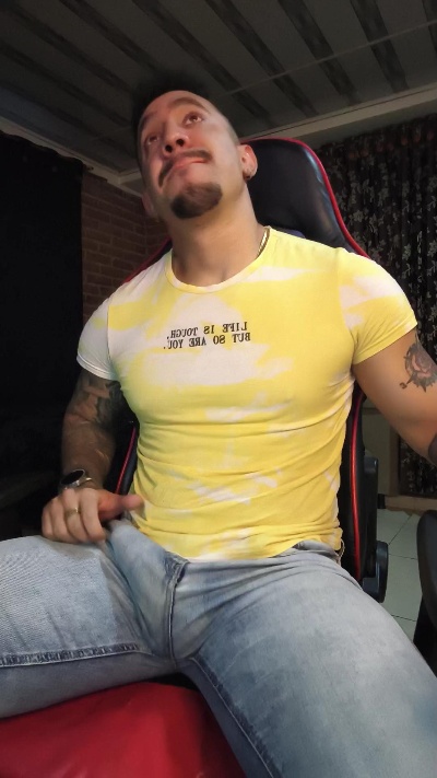 Im_massimo777 live cam on Cam4