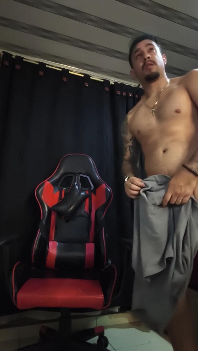 Im_massimo777 live cam on Cam4