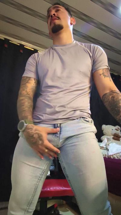 Im_massimo777 live cam on Cam4