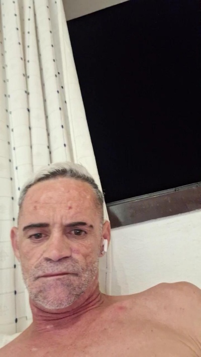 Ima42 live cam on Cam4