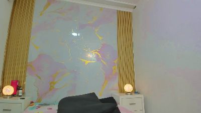 ImanyWinter live cam on Cam4