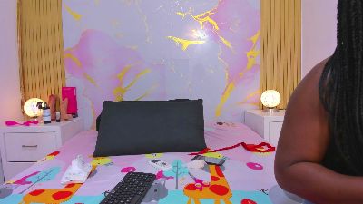 ImanyWinter live cam on Cam4
