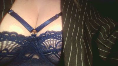 Imfadedgirl live cam on Cam4