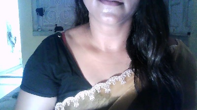 Inaaya live cam on Cam4