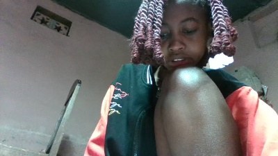 Inahsia02 live cam on Cam4