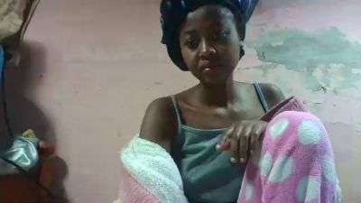 Inahsia02 live cam on Cam4