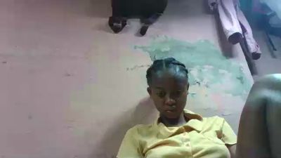 Inahsia02 live cam on Cam4