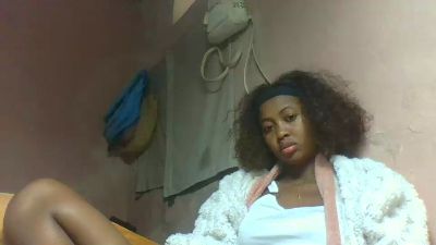 Inahsia02 live cam on Cam4