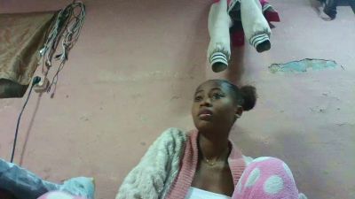 Inahsia02 live cam on Cam4