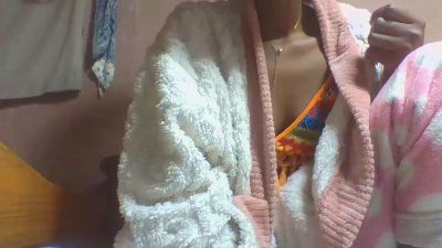 Inahsia02 live cam on Cam4