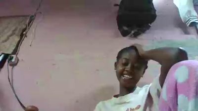 Inahsia02 live cam on Cam4