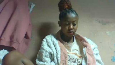 Inahsia02 live cam on Cam4