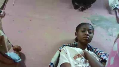 Inahsia02 live cam on Cam4