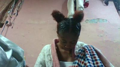 Inahsia02 live cam on Cam4