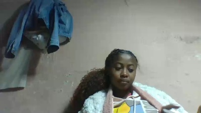 Inahsia02 live cam on Cam4