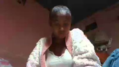 Inahsia02 live cam on Cam4