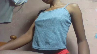 Inahsia02 live cam on Cam4