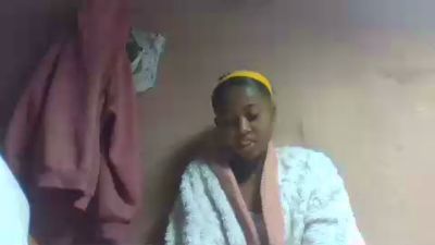 Inahsia02 live cam on Cam4