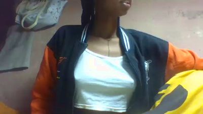 Inahsia02 live cam on Cam4