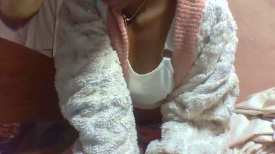 Inahsia02 live cam on Cam4