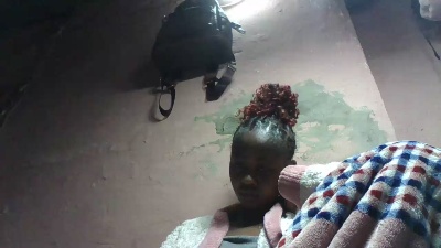 Inahsia02 live cam on Cam4