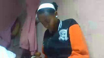 Inahsia02 live cam on Cam4