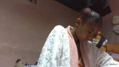 Inahsia02 live cam on Cam4