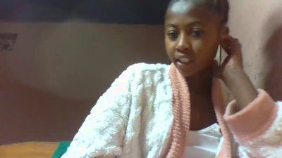Inahsia02 live cam on Cam4