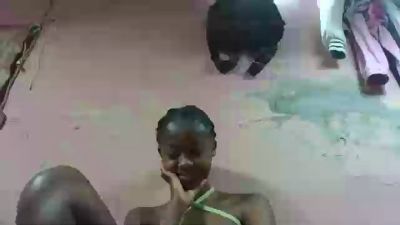 Inahsia02 live cam on Cam4