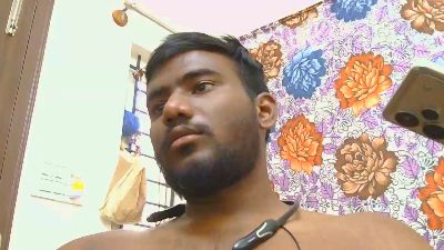 IndianBull_8 live cam on Cam4