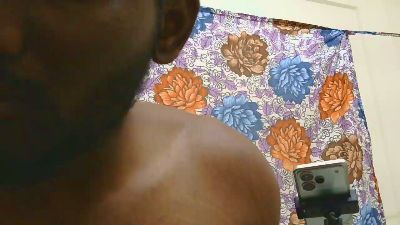 IndianBull_8 live cam on Cam4