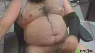 IndianaBear live cam on Cam4