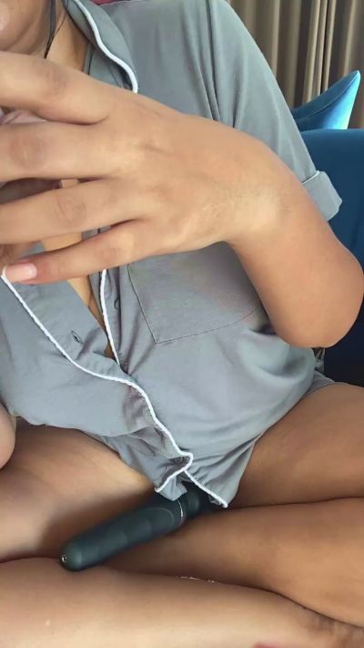 Indianbutterxo live cam on Cam4