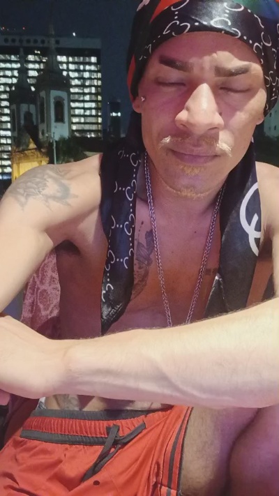 Indio22cmrj live cam on Cam4