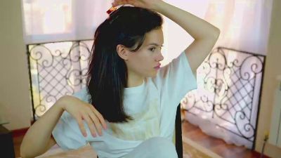 IndomitableMaid live cam on Cam4
