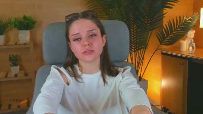 InesChapmon live cam on Cam4