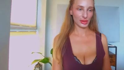 InesDesire live cam on Cam4